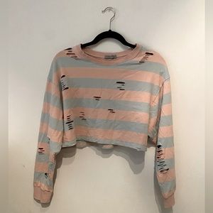 Freddy Kreuger but pastel ~ Carmar XS pink and blue cropped long sleeve tee